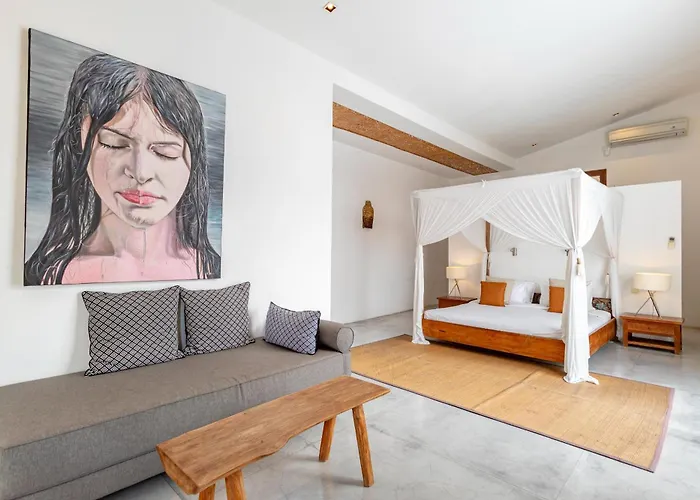 Ace - Modern 2br In With Spacious Bedrooms, Bathtub & Private Pool Seminyak (Bali)