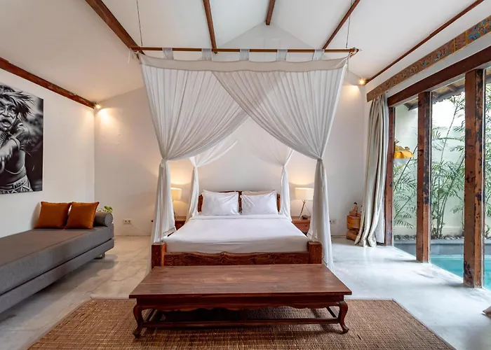 Villa Ace - Modern 2br In With Spacious Bedrooms, Bathtub & Private Pool Seminyak (Bali)