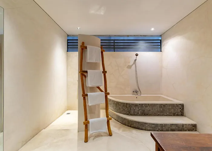 Villa Ace - Modern 2br In With Spacious Bedrooms, Bathtub & Private Pool